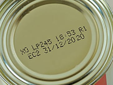 Close up of a can with a year 2020 expiration date